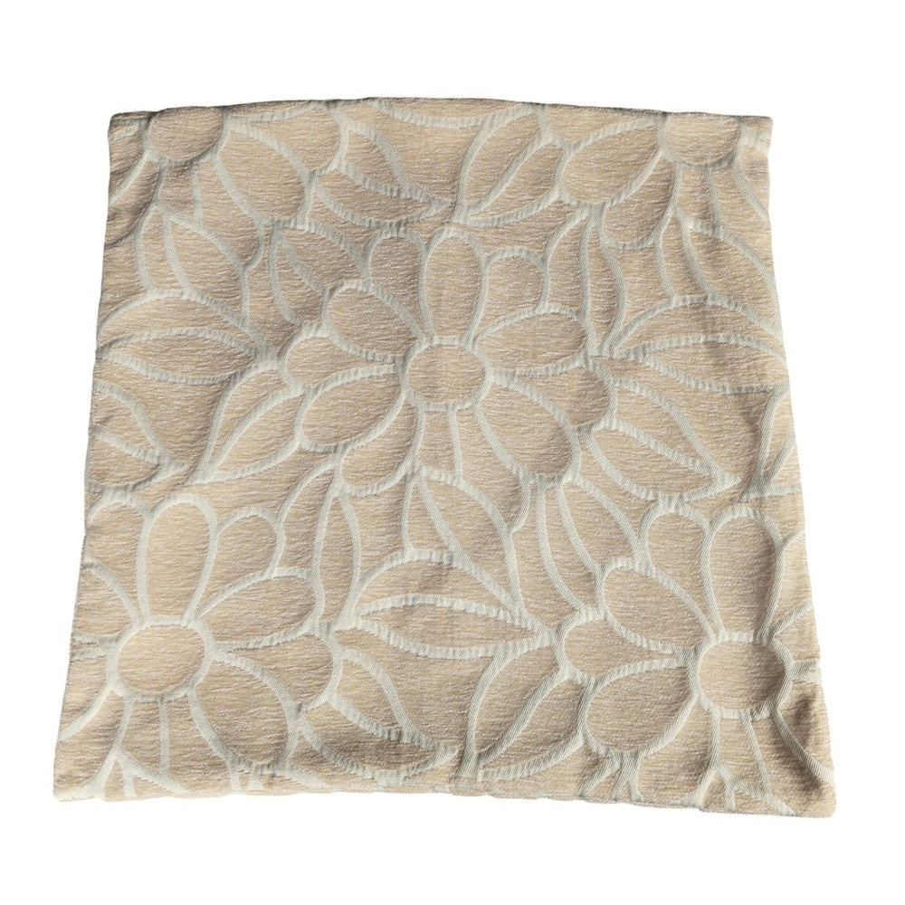 Pier‎ 1 Imports Floral Chenille Pillow Cover Cream Beige Textured Daisy 20x20